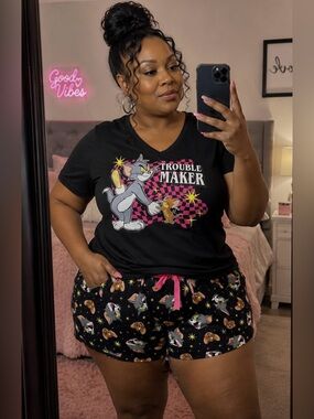 Tom & Jerry 'Trouble Maker' Black Short Pajama Set
